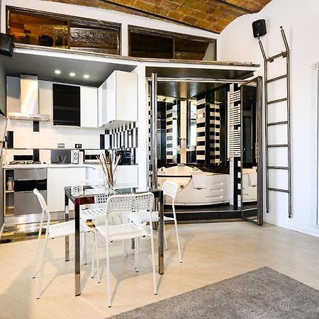 Appartamento Stylish With Jacuzzi By Ndp Rent Roma Esterno foto